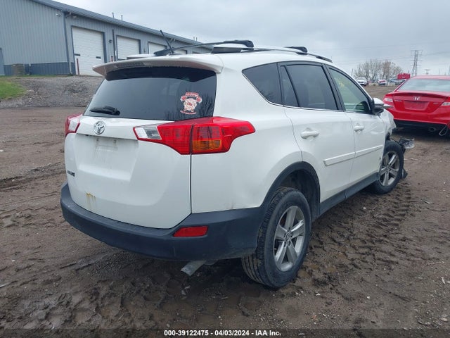 Toyota Rav4 Xle 2015 JTMRFREV8FJ050565 Image 4