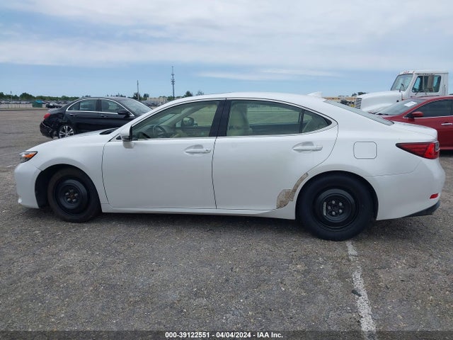 Lexus ES 350 2016 JTHBK1GG4G2221996 Image 14