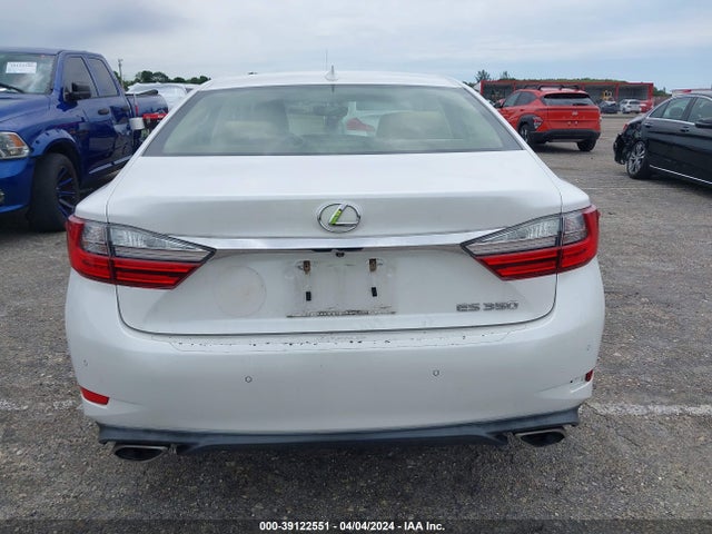 Lexus ES 350 2016 JTHBK1GG4G2221996 Image 16