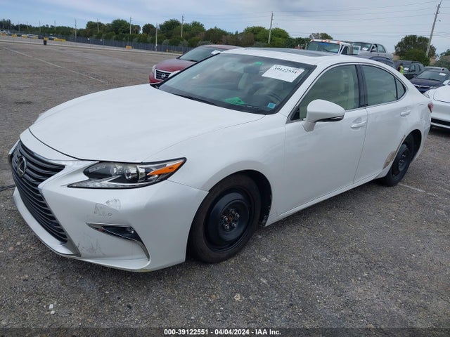 Lexus ES 350 2016 JTHBK1GG4G2221996 Image 2