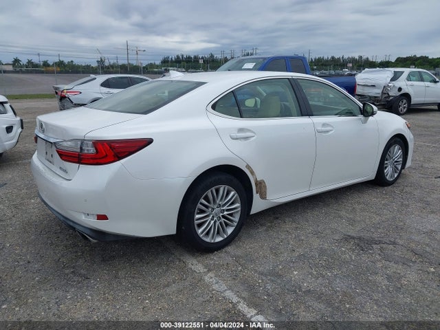 Lexus ES 350 2016 JTHBK1GG4G2221996 Image 4