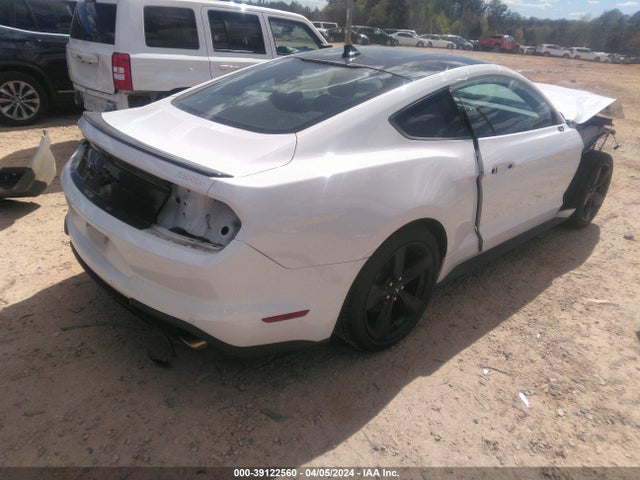 Ford Mustang Ecoboost Fastback 2021 1FA6P8TH2M5113758 Image 4