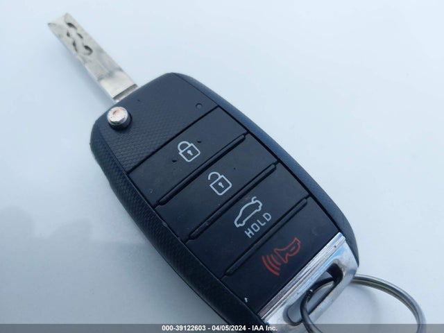 KIA Optima Lx 2016 KNAGT4L3XG5071655 Image 11