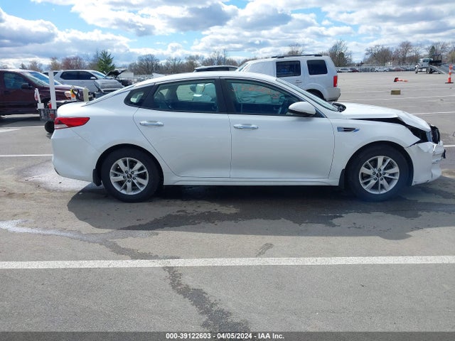 KIA Optima Lx 2016 KNAGT4L3XG5071655 Image 14