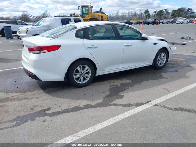KIA Optima Lx 2016 KNAGT4L3XG5071655 Image 4