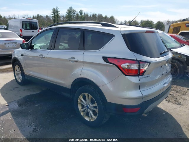 Ford ESCAPE SE 2018 1FMCU9GD7JUC88278 Image 3