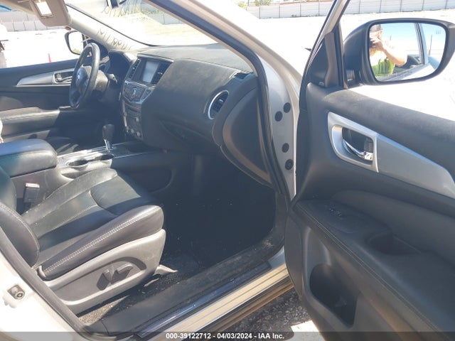 Nissan Pathfinder Sl 2018 5N1DR2MN0JC613790 Image 5