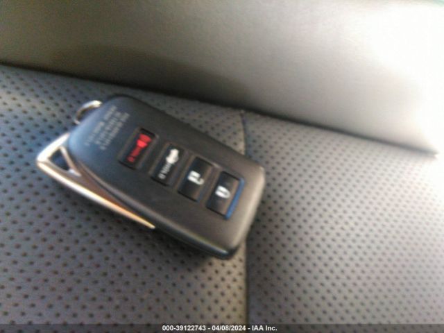 JTHD81F28N5048816 Lexus IS 300