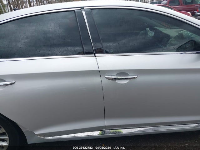 Hyundai Sonata Limited 2015 5NPE34AF9FH049412 Image 13