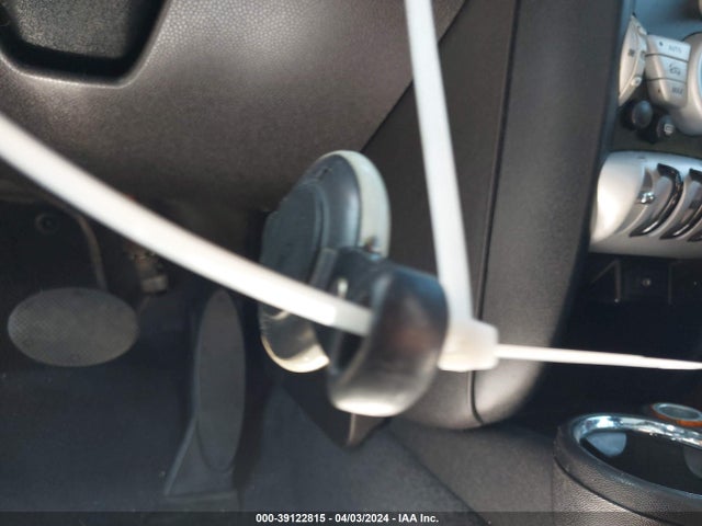 2009 MINI COOPER CLUBMAN WMWML33549TN69265 Photo 10