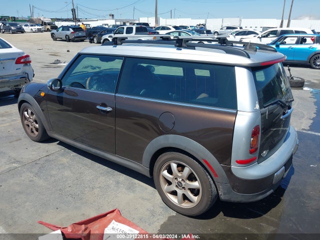 2009 MINI COOPER CLUBMAN WMWML33549TN69265 Photo 2