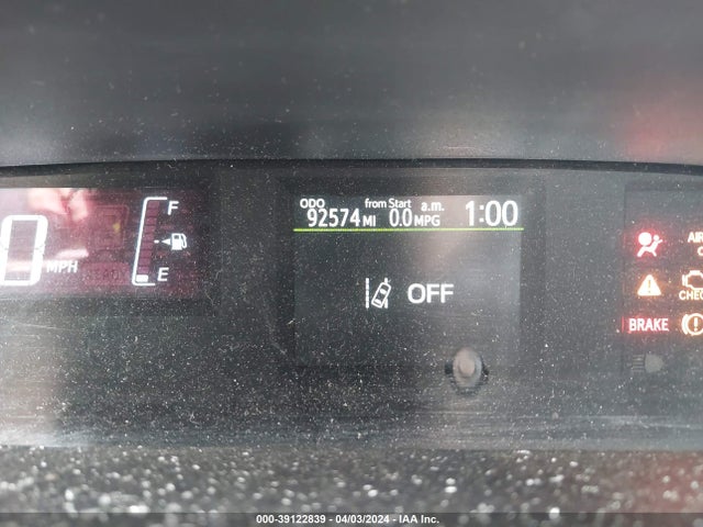 Toyota Prius C Three 2016 JTDKDTB36G1128737 Image 7
