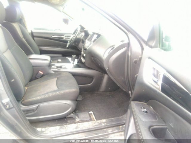 5N1DR2MN1JC664411 Nissan Pathfinder Sv