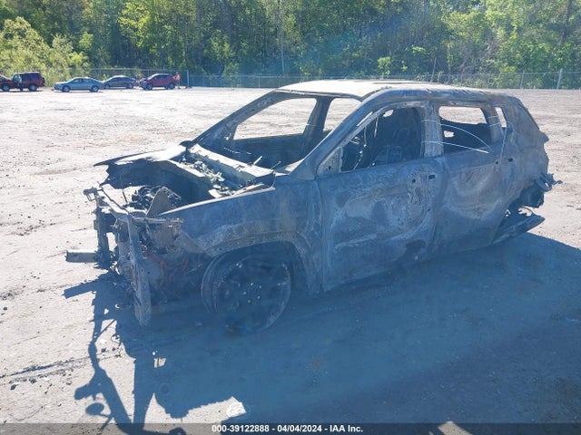 3C4NJCBB9NT210822 Jeep Compass Altitude Fwd