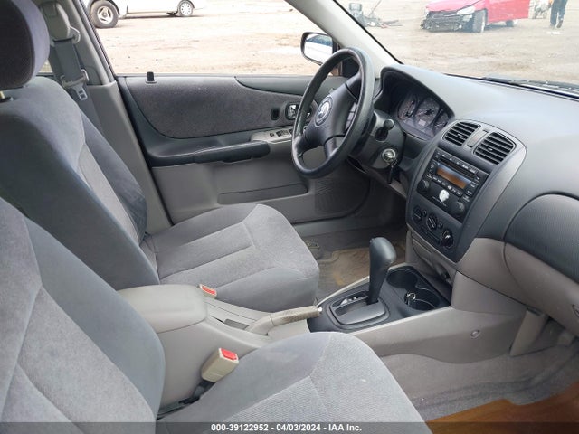 39122952 :رقم المزاد ، JM1BJ225X30106776 vin ، 2003 Mazda Protege Dx/es/lx مزاد بيع
