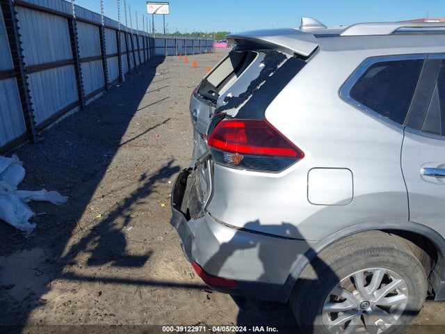 Nissan ROGUE SV 2018 JN8AT2MV0JW302338 Image 17