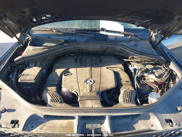 4JGDF6EE1FA568232 Mercedes-Benz 2015