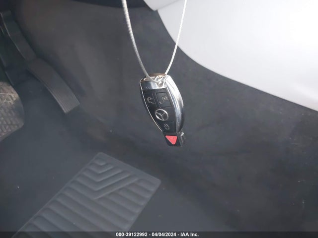 4JGDF6EE1FA568232 Mercedes-Benz 2015