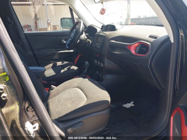 ZACCJBCT4FPC25617 Jeep Renegade Trailhawk