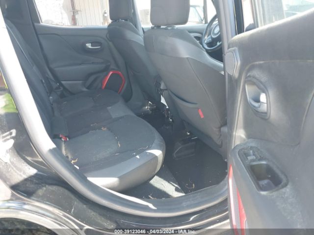 ZACCJBCT4FPC25617 Jeep Renegade Trailhawk