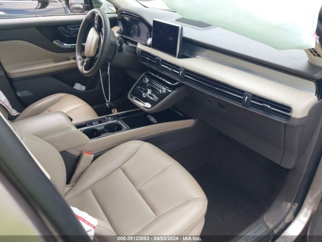 5LMCJ1C96MUL16097 Lincoln Corsair Standard