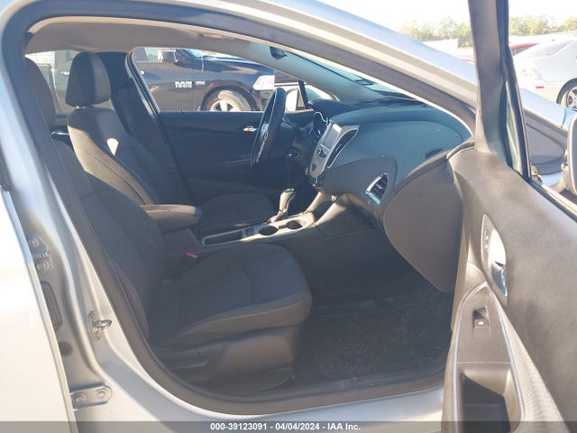 Chevrolet Cruze Ls Auto 2018 1G1BC5SM2J7143384 Image 5