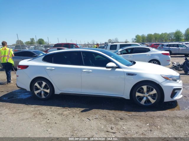 5XXGT4L38KG364607 KIA Optima S