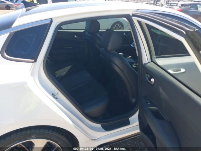 5XXGT4L38KG364607 KIA Optima S