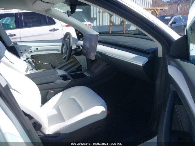 7SAYGDEE0NF535710 Tesla Model Y Long Range Dual Motor All-wheel Drive