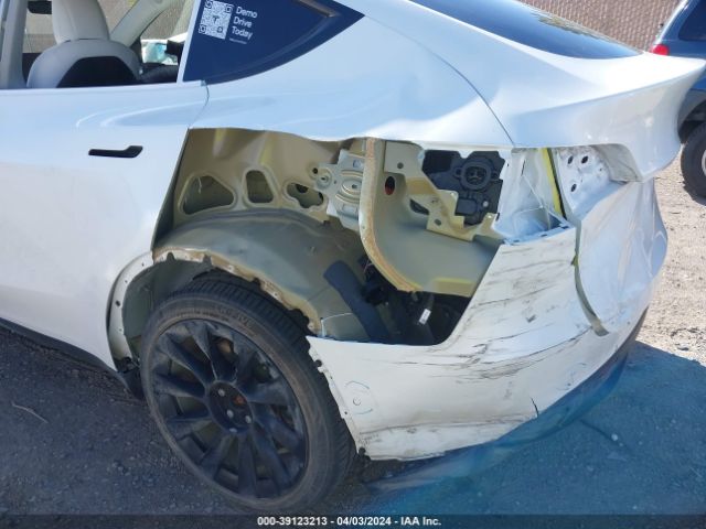 7SAYGDEE0NF535710 Tesla Model Y Long Range Dual Motor All-wheel Drive