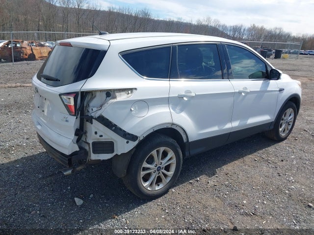 Ford ESCAPE SE 2017 1FMCU9GD8HUC55798 Image 4
