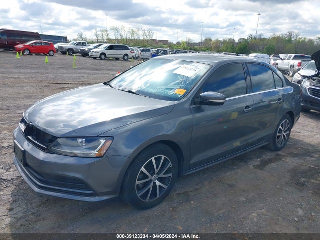3VWDB7AJ8JM263845 Volkswagen Jetta 1.4t Se/1.4t Wolfsburg Edition