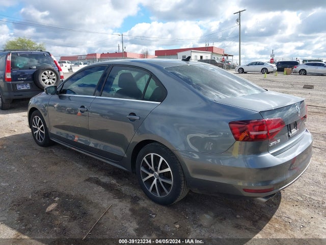 3VWDB7AJ8JM263845 Volkswagen Jetta 1.4t Se/1.4t Wolfsburg Edition