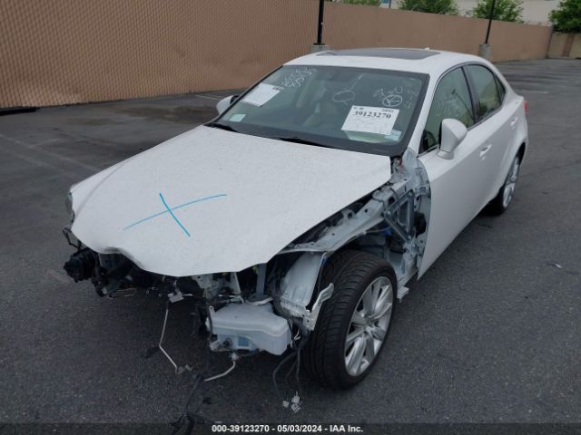 JTHBA1D2XG5035275 Lexus IS 200T