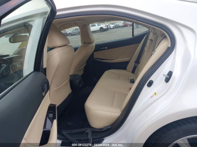JTHBA1D2XG5035275 Lexus IS 200T