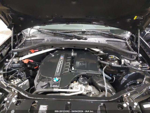 2017 BMW X4 5UXXW7C37H0U26418 Photo 9
