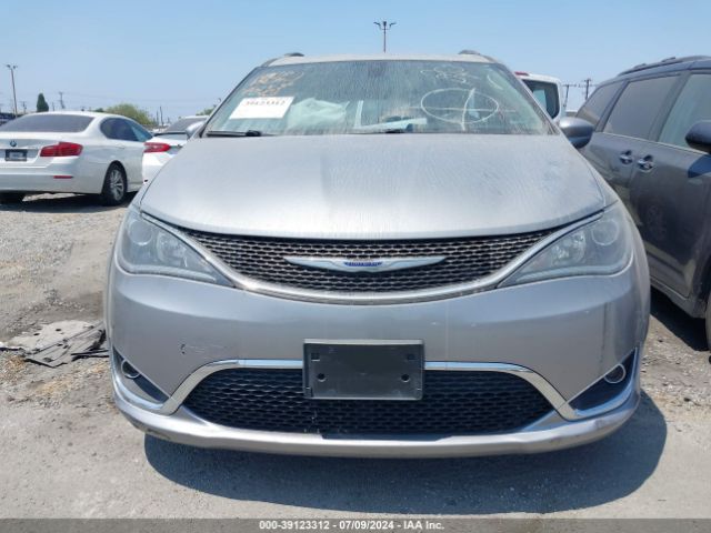 2C4RC1BG8LR284440 Chrysler Pacifica Touring L