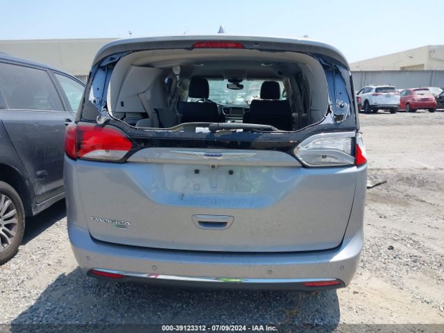 2C4RC1BG8LR284440 Chrysler Pacifica Touring L