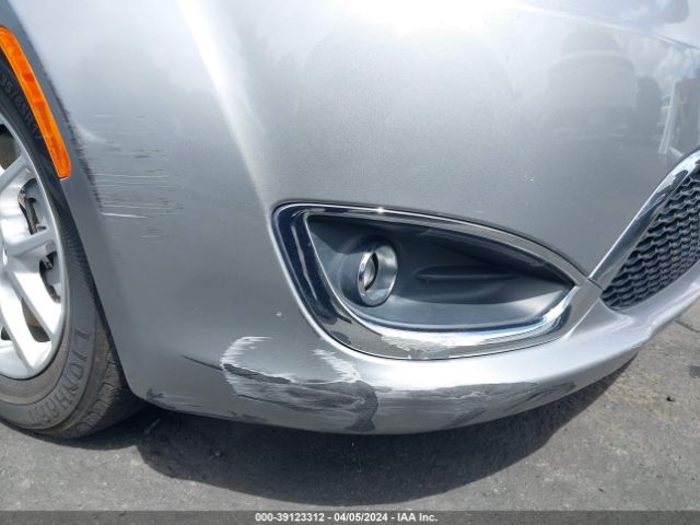 2C4RC1BG8LR284440 Chrysler Pacifica Touring L