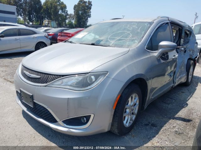 2C4RC1BG8LR284440 Chrysler Pacifica Touring L
