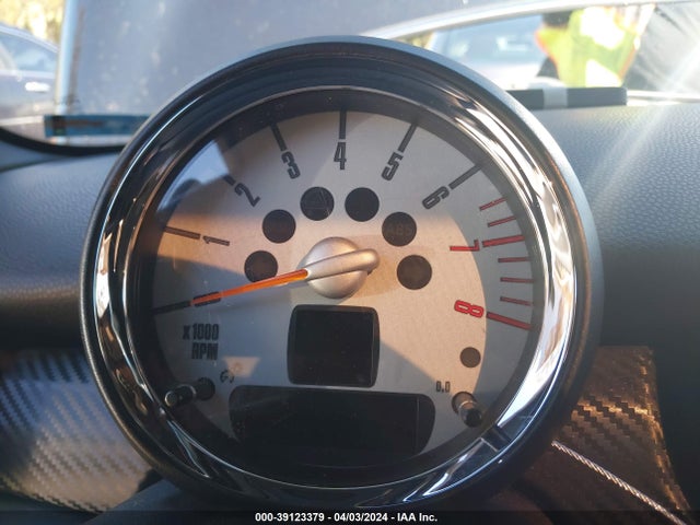 2009 MINI COOPER S WMWMF73509TT96830 Photo 6