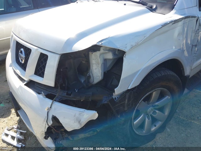 Nissan ARMADA SV 2014 5N1AA0ND7EN608634 Image 6