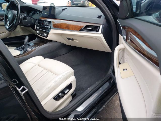 WBAJE5C33HG916485 BMW 540I