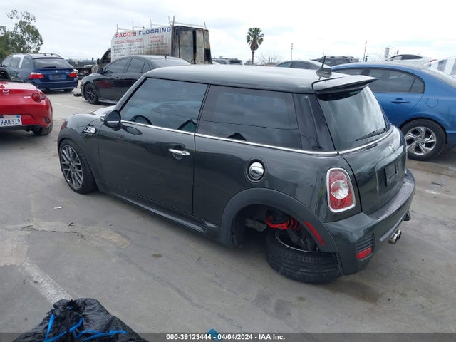 2013 MINI HARDTOP WMWSV3C59DT477384 Photo 2