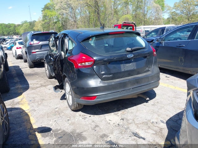 Ford FOCUS SE 2016 1FADP3K24GL228837 Image 3