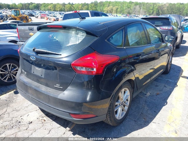 Ford FOCUS SE 2016 1FADP3K24GL228837 Image 4