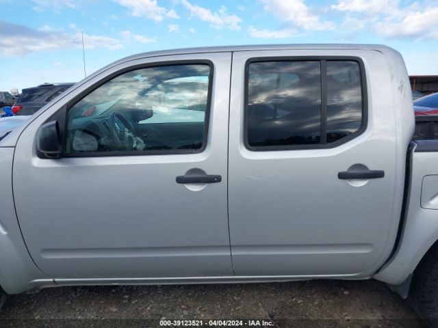 1N6AD0ERXKN715743 Nissan Frontier Sv