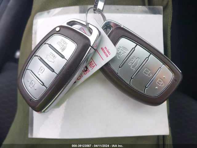 Hyundai Elantra Value Edition 2020 5NPD84LF3LH515762 Image 11
