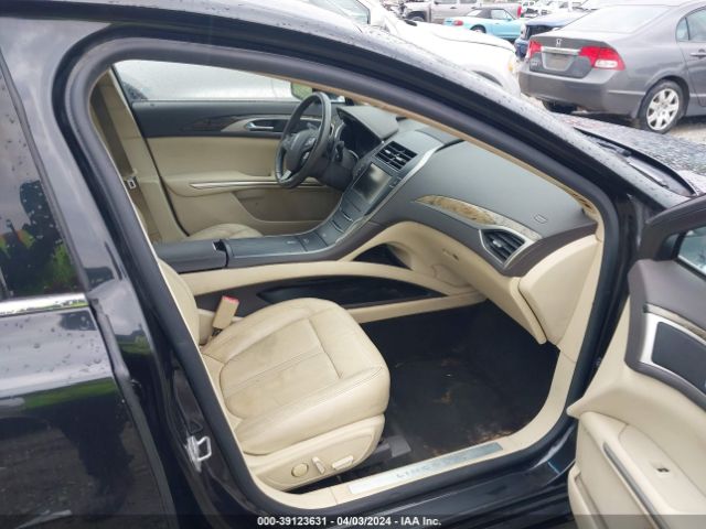 3LN6L2GK8ER803081 Lincoln MKZ