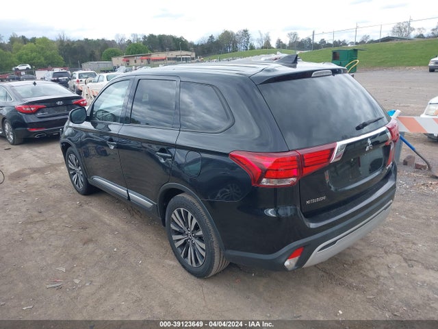 JA4AD3A31KZ015862 Mitsubishi Outlander Se